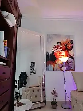 Snapshot of SamantaaJoness chatting on 12-20-25, 11:06 SamantaaJoness online show from 12-20-25, 11:06