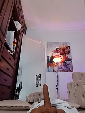 Snapshot of SamantaaJoness chatting on 01-08-26, 11:01 SamantaaJoness online show from 01-08-26, 11:01