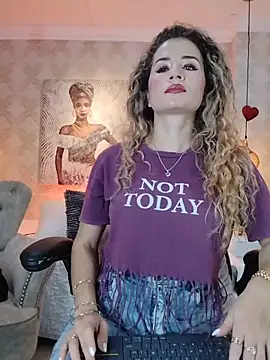 Snapshot of SamantaaJoness chatting on 02-18-26, 10:55 SamantaaJoness online show from 02-18-26, 10:55