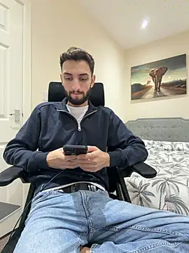 Snapshot of Juliann69Ramiro chatting on 01-16-26, 05:39 Juliann69Ramiro online show from 01-16-26, 05:39