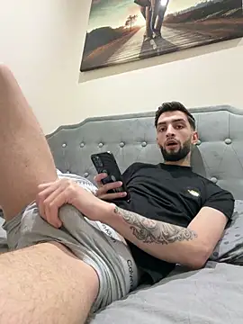 Snapshot of Juliann69Ramiro chatting on 02-17-26, 09:43 Juliann69Ramiro online show from 02-17-26, 09:43