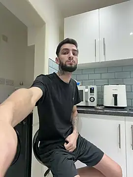 Snapshot of Juliann69Ramiro chatting on 02-23-26, 11:57 Juliann69Ramiro online show from 02-23-26, 11:57