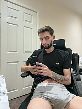 Snapshot of Juliann69Ramiro chatting on 02-25-26, 09:24 Juliann69Ramiro online show from 02-25-26, 09:24