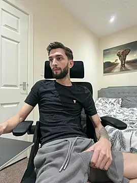 Snapshot of Juliann69Ramiro chatting on 03-03-26, 09:21 Juliann69Ramiro online show from 03-03-26, 09:21