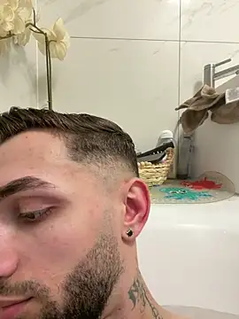 Snapshot of Juliann69Ramiro chatting on 03-04-26, 06:03 Juliann69Ramiro online show from 03-04-26, 06:03