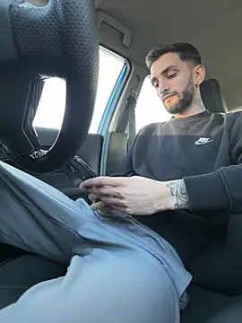 Snapshot of Juliann69Ramiro chatting on 03-13-26, 04:57 Juliann69Ramiro online show from 03-13-26, 04:57