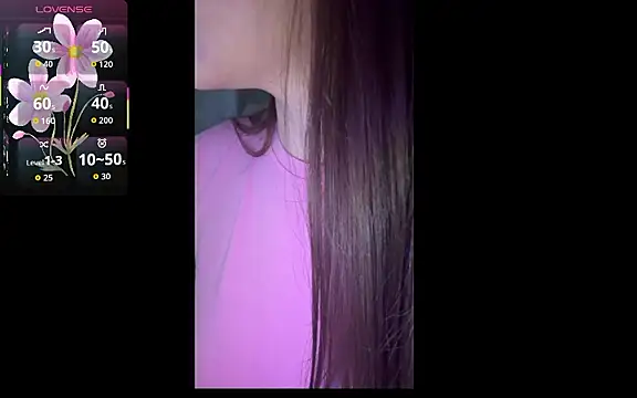 Snapshot of sparkbloomm chatting on 01-16-26, 01:31 sparkbloomm online show from 01-16-26, 01:31