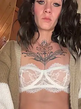 Snapshot of dein_traumchen chatting on 02-06-26, 11:08 dein traumchen online show from 02-06-26, 11:08