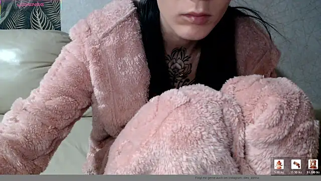 Snapshot of dein_traumchen chatting on 02-22-26, 09:24 dein traumchen online show from 02-22-26, 09:24