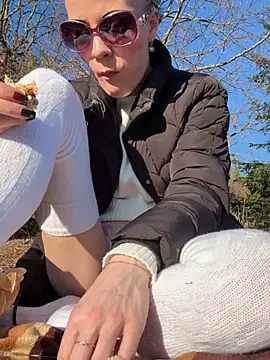 Snapshot of dein_traumchen chatting on 03-02-26, 03:19 dein traumchen online show from 03-02-26, 03:19