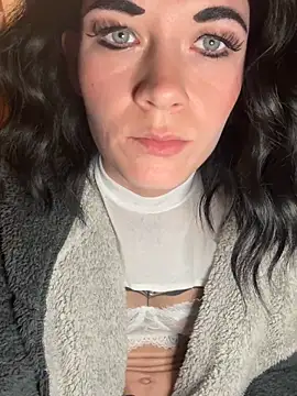 Snapshot of dein_traumchen chatting on 03-13-26, 10:49 dein traumchen online show from 03-13-26, 10:49