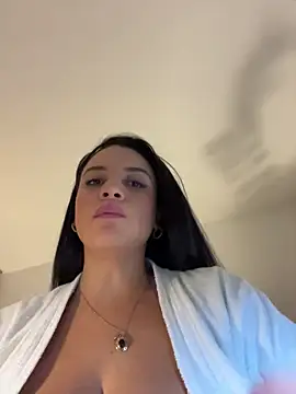 Lena-Williamss online show from 06-18-26, 02:34