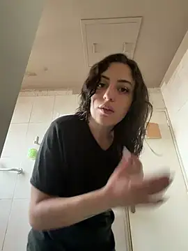 Snapshot of CoquineCharmeuse chatting on 02-07-26, 02:10 CoquineCharmeuse online show from 02-07-26, 02:10