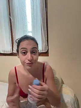 Snapshot of CoquineCharmeuse chatting on 02-13-26, 02:35 CoquineCharmeuse online show from 02-13-26, 02:35