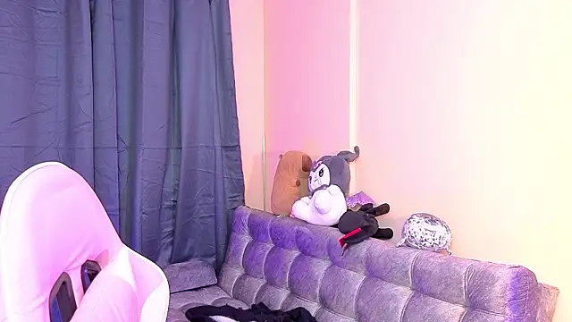 Snapshot of bonnieTaylor1 chatting on 02-03-26, 06:40 bonnieTaylor1 online show from 02-03-26, 06:40