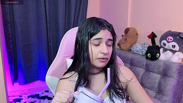 bonnieTaylor1 online show from 05-04-26, 03:35