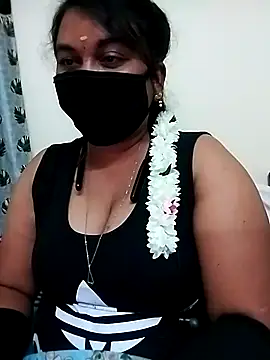 Snapshot of Palkova12 chatting on 02-19-26, 05:42 Palkova12 online show from 02-19-26, 05:42