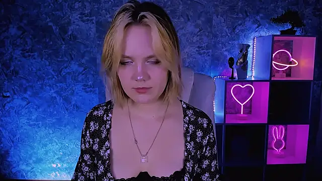 Snapshot of madeline_doll chatting on 03-02-26, 08:43 madeline doll online show from 03-02-26, 08:43