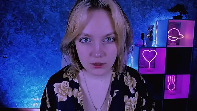 Snapshot of madeline_doll chatting on 03-03-26, 04:29 madeline doll online show from 03-03-26, 04:29