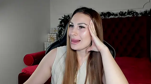 Snapshot of NoraFoxes chatting on 12-20-25, 05:25 NoraFoxes online show from 12-20-25, 05:25