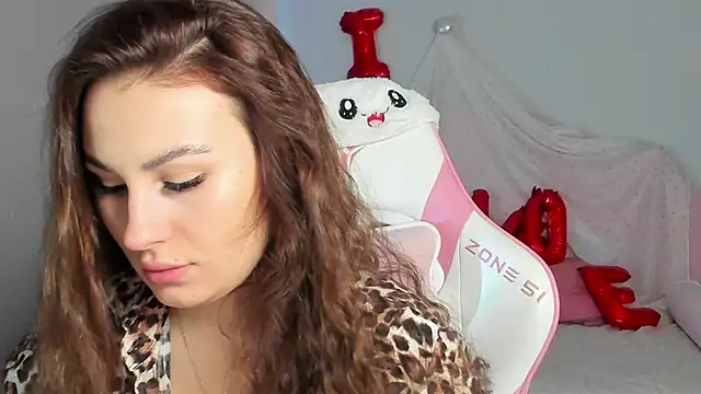 Snapshot of NoraFoxes chatting on 02-18-26, 05:25 NoraFoxes online show from 02-18-26, 05:25