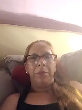 Snapshot of cari75 chatting on 02-19-26, 02:40 cari75 online show from 02-19-26, 02:40