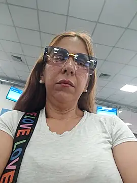 Snapshot of cari75 chatting on 03-03-26, 01:17 cari75 online show from 03-03-26, 01:17