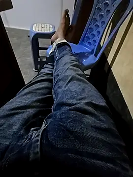 Snapshot of SHARIF12123 chatting on 03-20-26, 05:07 SHARIF12123 online show from 03-20-26, 05:07