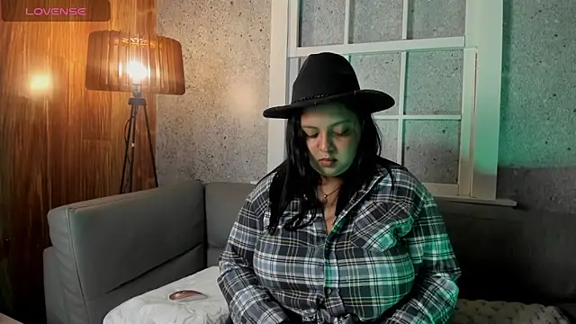 Snapshot of EVANGELIINE_21 chatting on 01-08-26, 07:05 EVANGELIINE 21 online show from 01-08-26, 07:05