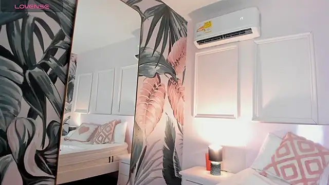 Snapshot of EVANGELIINE_21 chatting on 02-07-26, 06:55 EVANGELIINE 21 online show from 02-07-26, 06:55