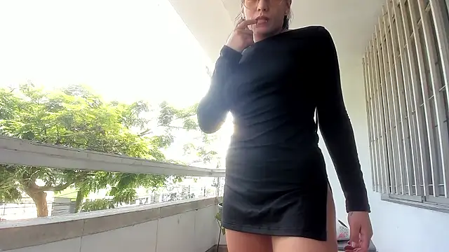 liaa moretti  online show from 03-14-26, 07:08