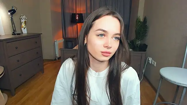 Snapshot of YvonneRobes chatting on 01-07-26, 07:27 YvonneRobes online show from 01-07-26, 07:27