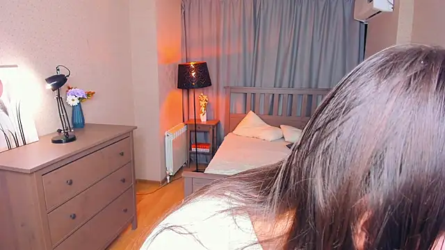 Snapshot of YvonneRobes chatting on 02-07-26, 07:28 YvonneRobes online show from 02-07-26, 07:28