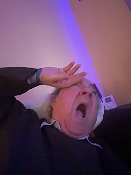 Snapshot of csikar chatting on 02-21-26, 04:19 csikar online show from 02-21-26, 04:19