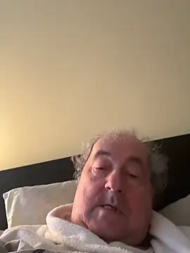 Snapshot of csikar chatting on 03-05-26, 05:47 csikar online show from 03-05-26, 05:47