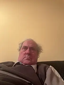 Snapshot of csikar chatting on 03-05-26, 09:22 csikar online show from 03-05-26, 09:22