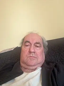 Snapshot of csikar chatting on 03-06-26, 01:07 csikar online show from 03-06-26, 01:07