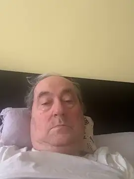 Snapshot of csikar chatting on 03-10-26, 06:18 csikar online show from 03-10-26, 06:18