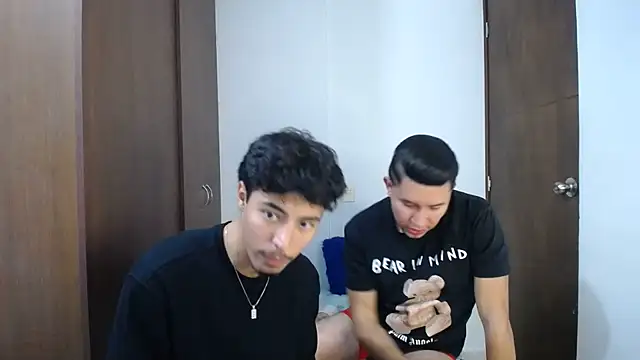 Snapshot of top_jax1 chatting on 02-03-26, 11:32 top jax1 online show from 02-03-26, 11:32