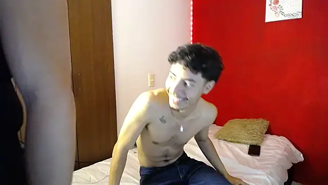 Snapshot of top_jax1 chatting on 02-11-26, 11:43 top jax1 online show from 02-11-26, 11:43