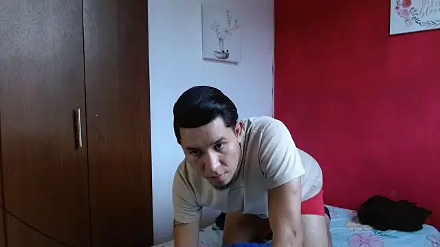 Snapshot of top_jax1 chatting on 02-18-26, 11:01 top jax1 online show from 02-18-26, 11:01