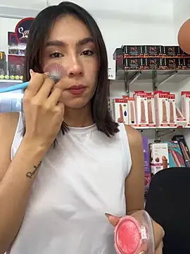 Snapshot of lunaluxury22 chatting on 03-02-26, 01:07 lunaluxury22 online show from 03-02-26, 01:07