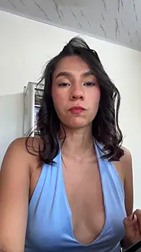 lunaluxury22 online show from 06-17-26, 08:43