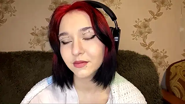 Snapshot of EmilyVeiro chatting on 01-09-26, 05:04 EmilyVeiro online show from 01-09-26, 05:04