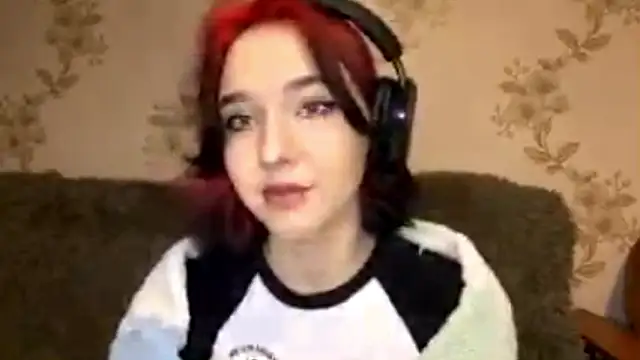 Snapshot of EmilyVeiro chatting on 01-15-26, 05:38 EmilyVeiro online show from 01-15-26, 05:38