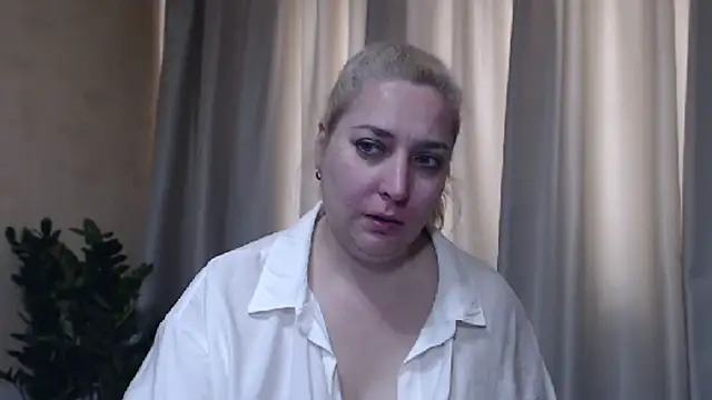 Snapshot of sweetpussy13 chatting on 05-22-26, 05:03 sweetpussy13 online show from 05-22-26, 05:03