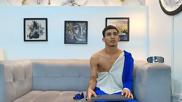 Snapshot of DIAMOND_BLACKS chatting on 01-07-26, 07:22 DIAMOND BLACKS online show from 01-07-26, 07:22