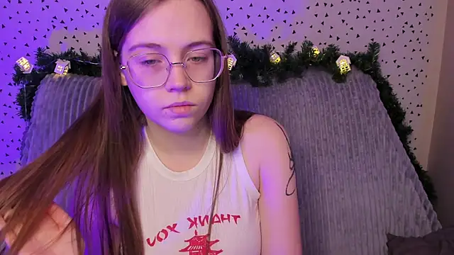 Snapshot of miya_soft chatting on 12-21-25, 01:02 miya soft online show from 12-21-25, 01:02