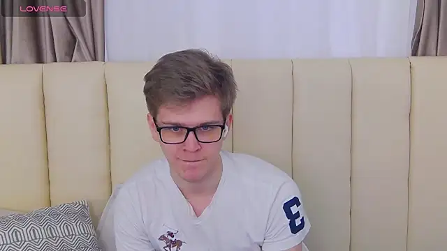 NickJohnas online show from 01-10-26, 09:33