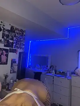 Snapshot of maisie_goldxx chatting on 02-24-26, 03:48 maisie goldxx online show from 02-24-26, 03:48